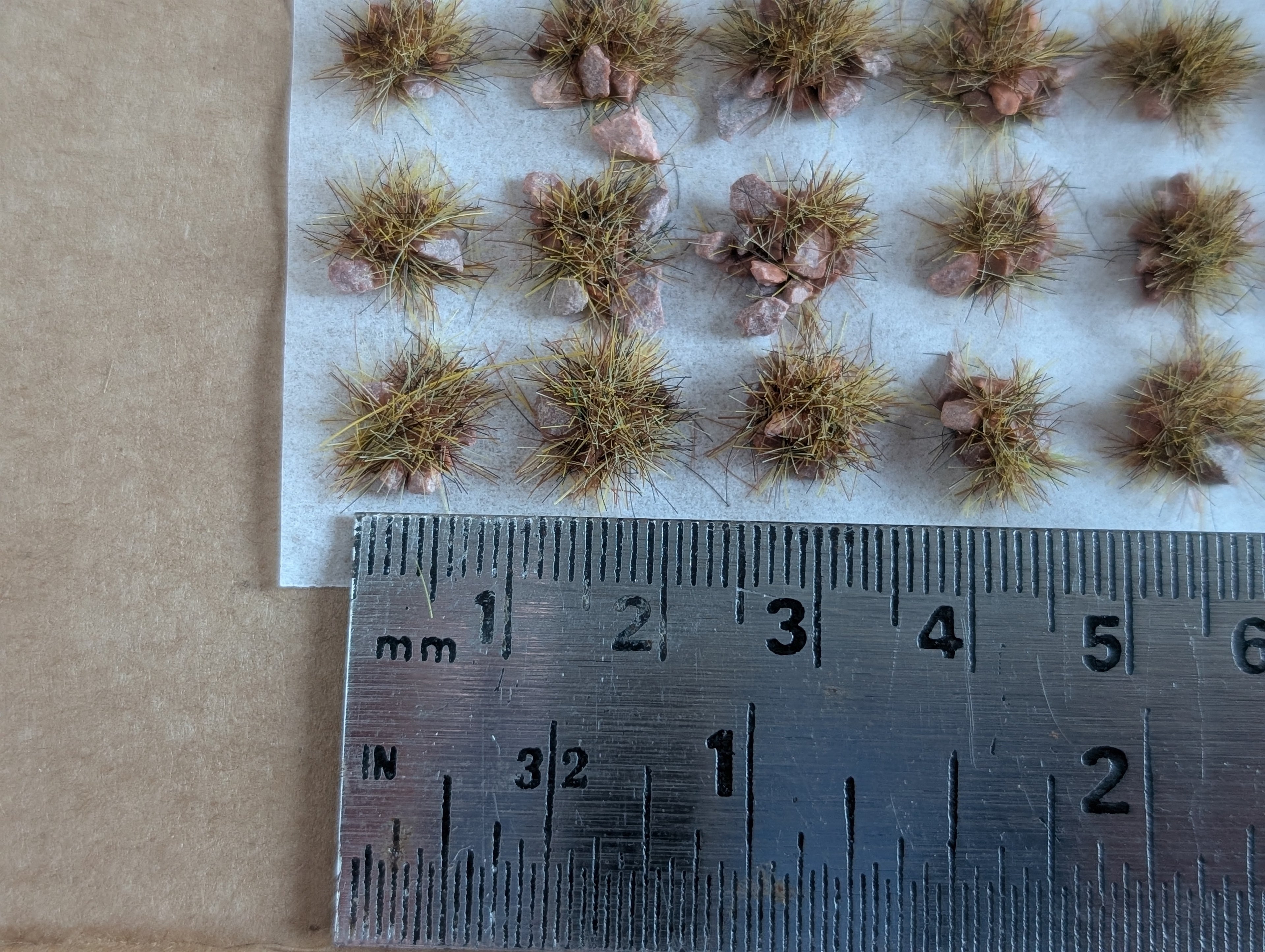 Rocky moorland self adhesive Tufts x100