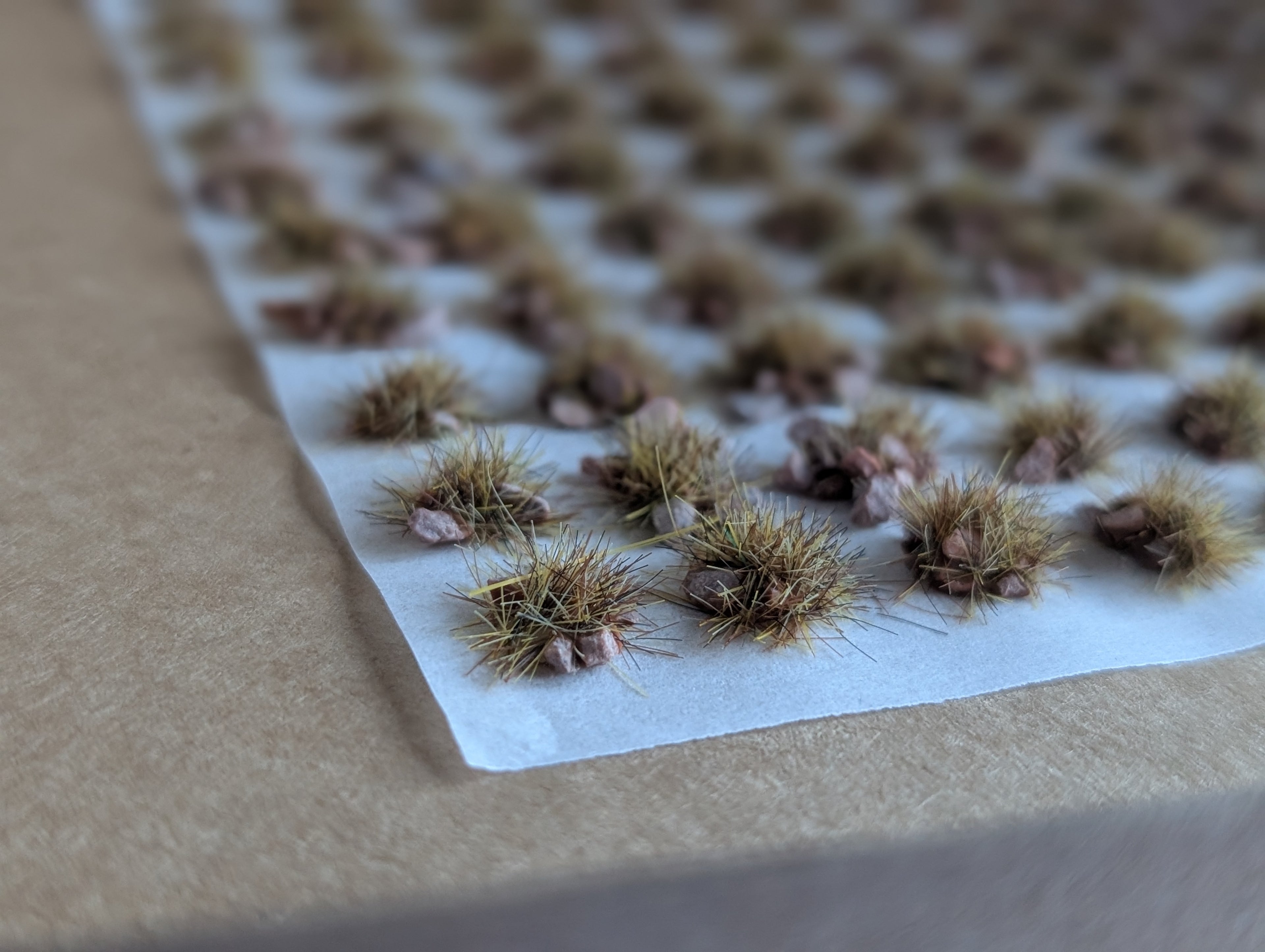 Rocky moorland self adhesive Tufts x100